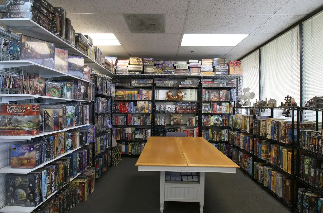 Main picture of The Armchair Adventurer in Honolulu, Hawaii